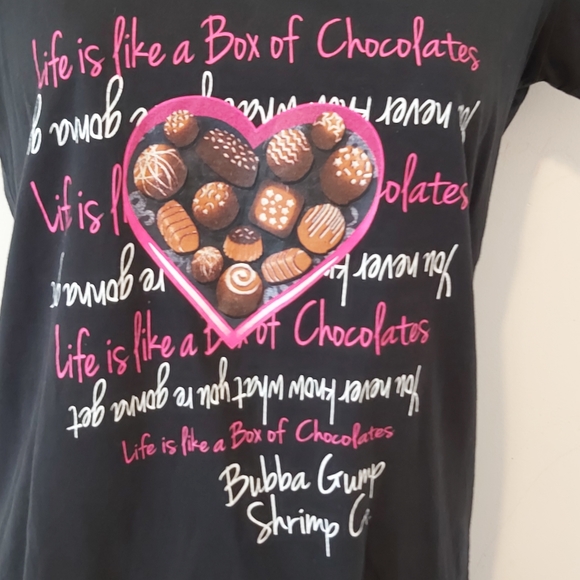 BUBBA GUMP | Women's Life Is Like A Box Of Chocolates Shirt Black Size Large - Picture 2 of 7